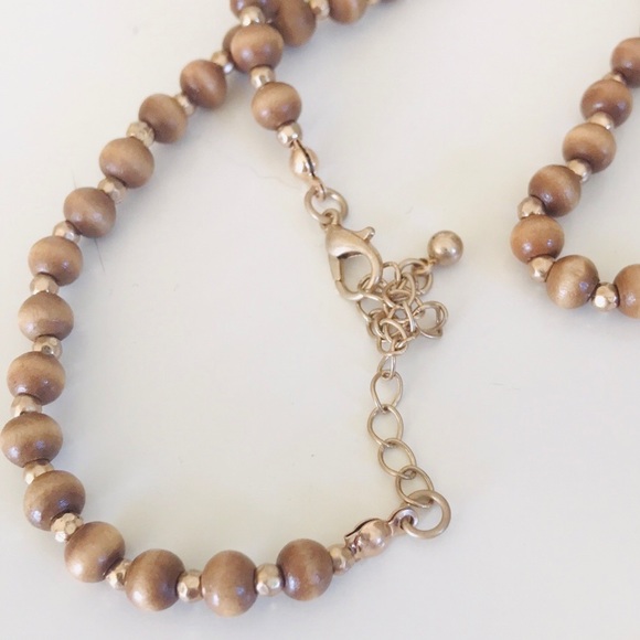 Wooden Bead Pendant Necklace - Picture 8 of 9